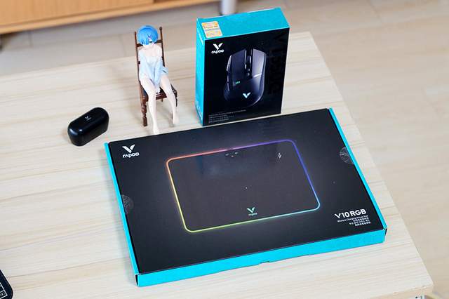 电竞和无线更般配——雷柏V10 RGB鼠标垫兼VT350Q鼠标测评