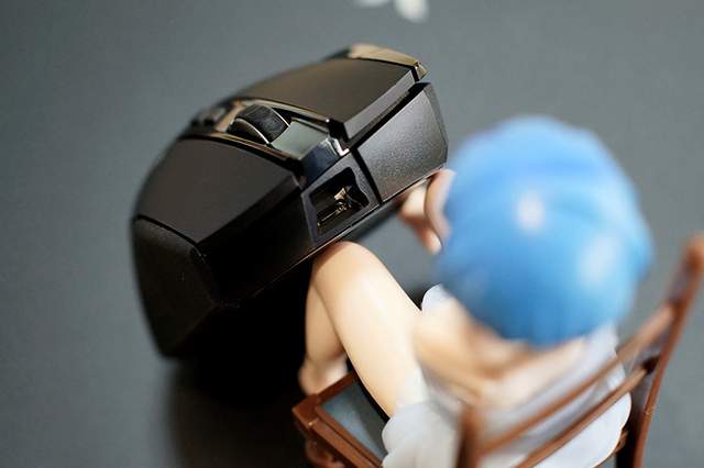 电竞和无线更般配——雷柏V10 RGB鼠标垫兼VT350Q鼠标测评