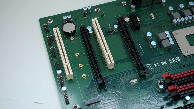 益德CPU反装双极主板体验：是耍帅还是实用