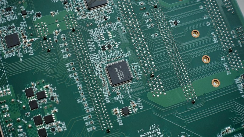 益德CPU反装双极主板体验：是耍帅还是实用