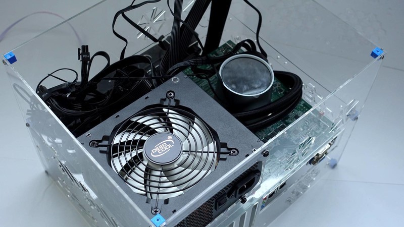 益德CPU反装双极主板体验：是耍帅还是实用