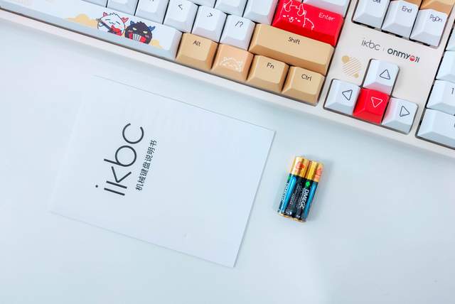 阴阳师顶流入侵电竞界，ikbc机械键盘+安德斯特电竞椅套装评测