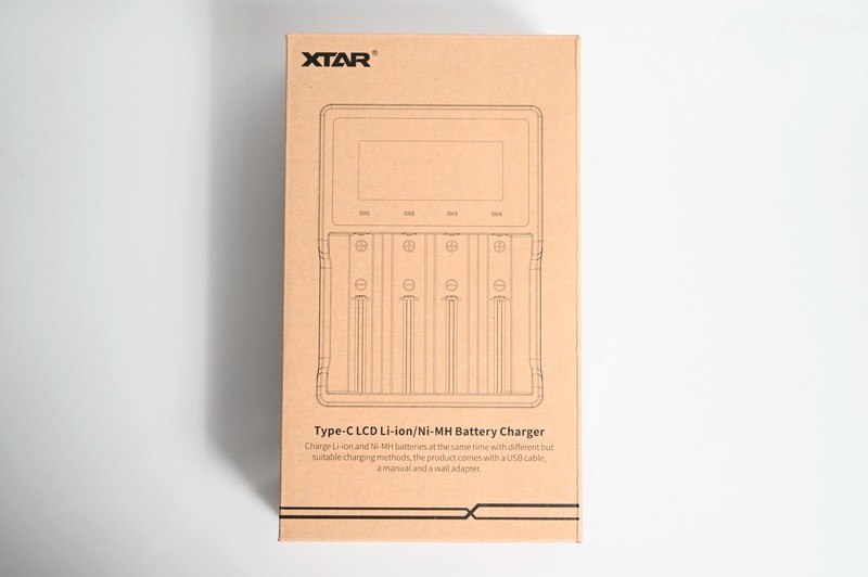 兼容超全的电池充电器，速度也挺快，XTAR VC4 PLUS锂电充电器上手