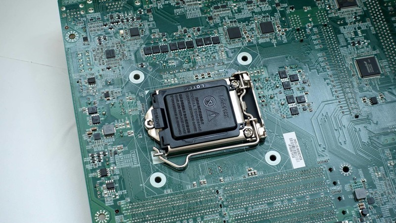 益德CPU反装双极主板体验：是耍帅还是实用