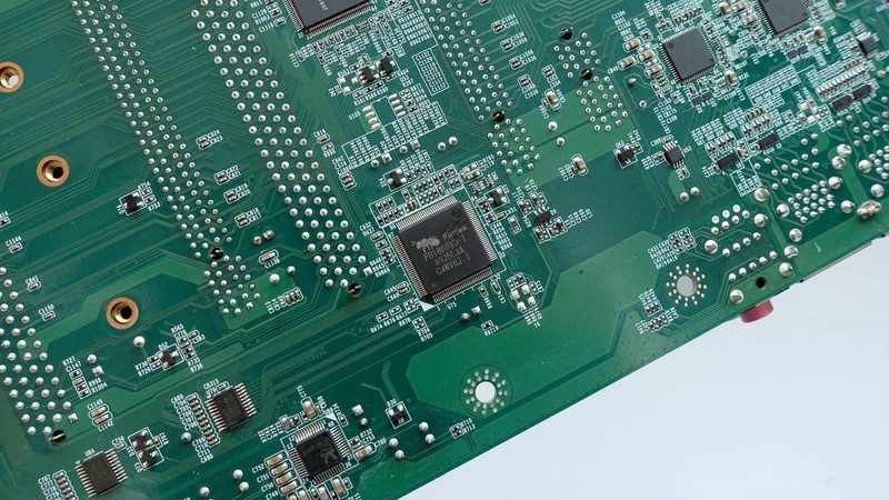 益德CPU反装双极主板体验：是耍帅还是实用