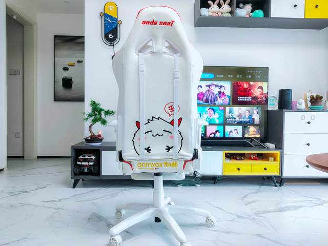 阴阳师顶流入侵电竞界，ikbc机械键盘+安德斯特电竞椅套装评测