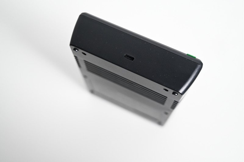 兼容超全的电池充电器，速度也挺快，XTAR VC4 PLUS锂电充电器上手