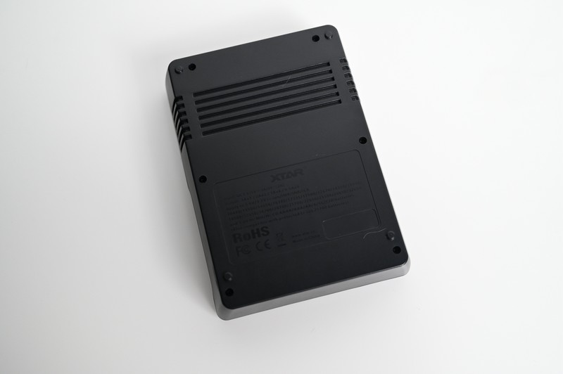 兼容超全的电池充电器，速度也挺快，XTAR VC4 PLUS锂电充电器上手