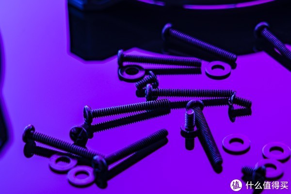 可压8核心处理器？安钛克 K240散热器测试