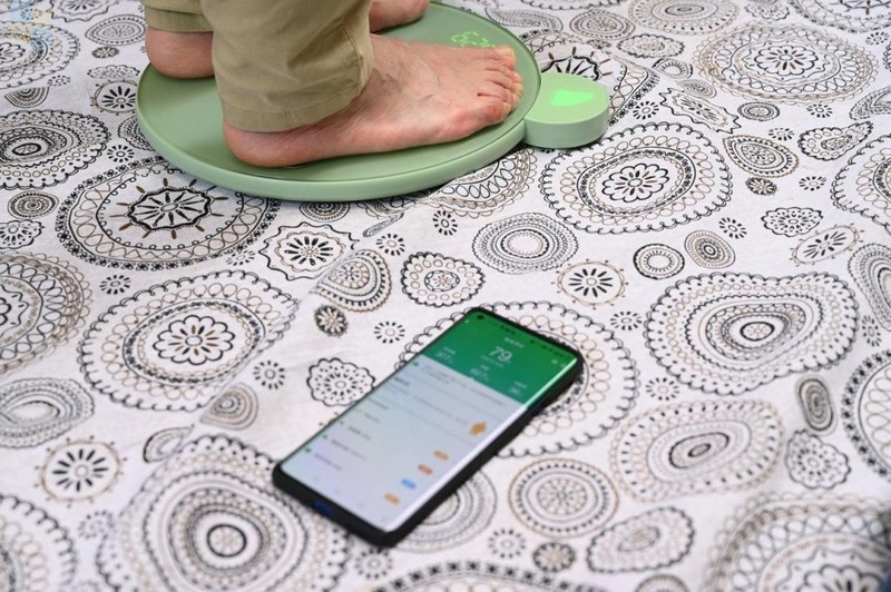 小巧可爱的体脂秤，帮你塑造更健康的体型，咕咚小魔瘦上手