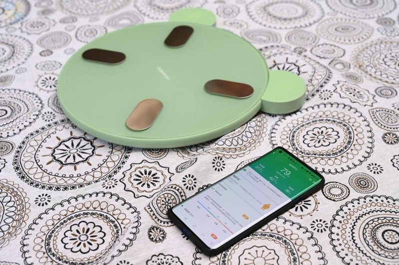 小巧可爱的体脂秤，帮你塑造更健康的体型，咕咚小魔瘦上手