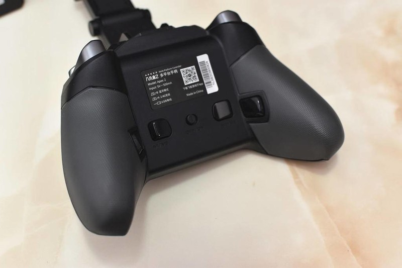 王者荣耀物理外挂，飞智八爪鱼2游戏手柄体验