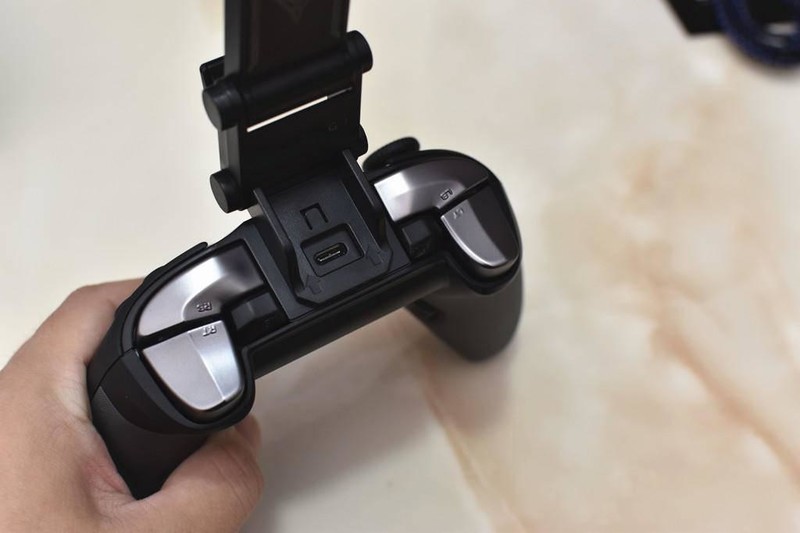 王者荣耀物理外挂，飞智八爪鱼2游戏手柄体验