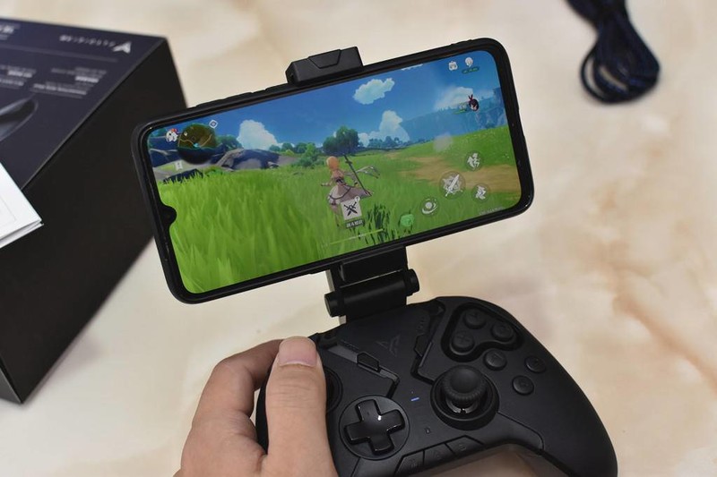 王者荣耀物理外挂，飞智八爪鱼2游戏手柄体验