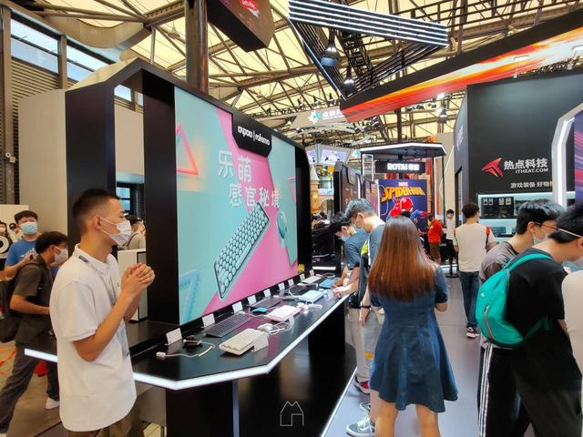 热点科技再次加盟chinajoy-数码产品丰富，拯救者电竞手机Pro表现抢眼