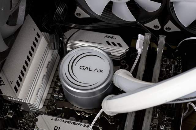 全员RGB时代水冷管也不能放过，影驰魔影240R性能与颜值体验