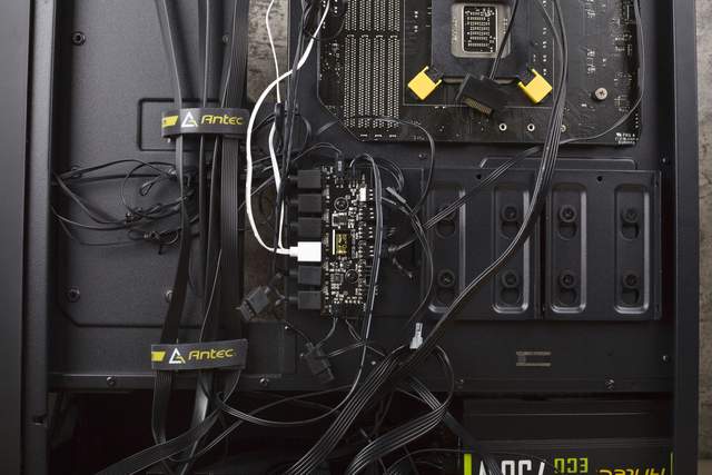 全员RGB时代水冷管也不能放过，影驰魔影240R性能与颜值体验