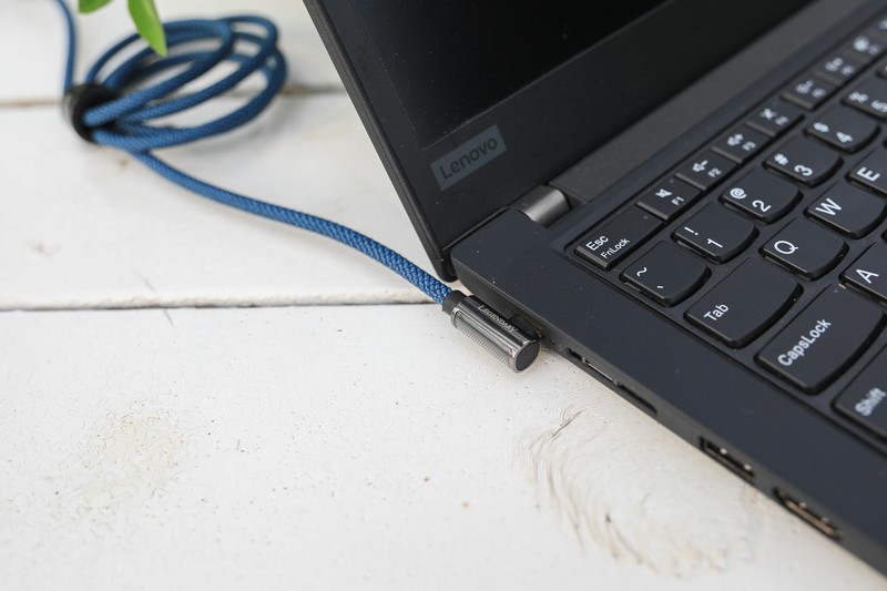 100W大功率电竞RGB设计，倍思传说线，手游党的专属福利