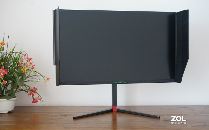 电竞者的色彩显示专家，泰坦军团大金刚4K显示器T27UG体验测评