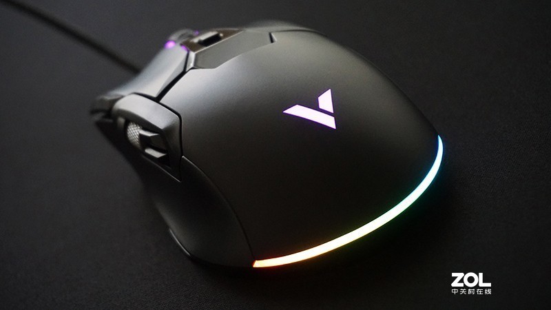 拥有着12个键位的游戏鼠标，雷柏V330上手体验