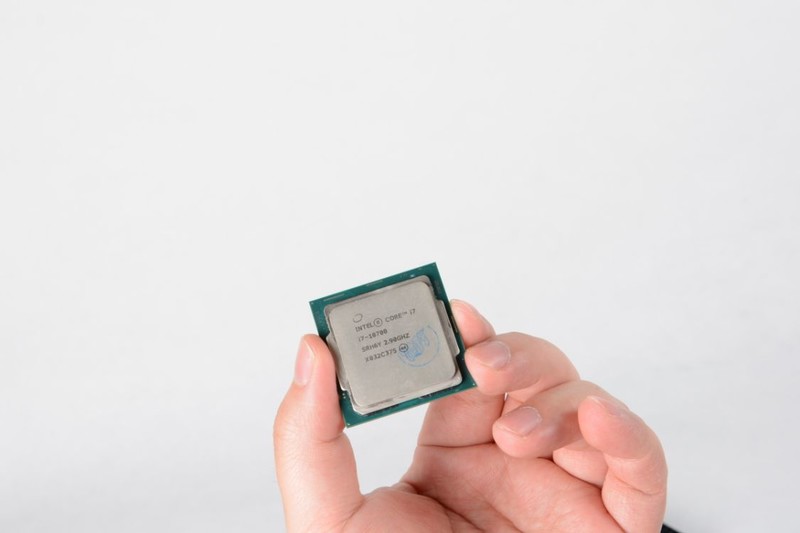 海鲜市场的二手显卡能买么？下单一片2080S显卡装机实测告诉你