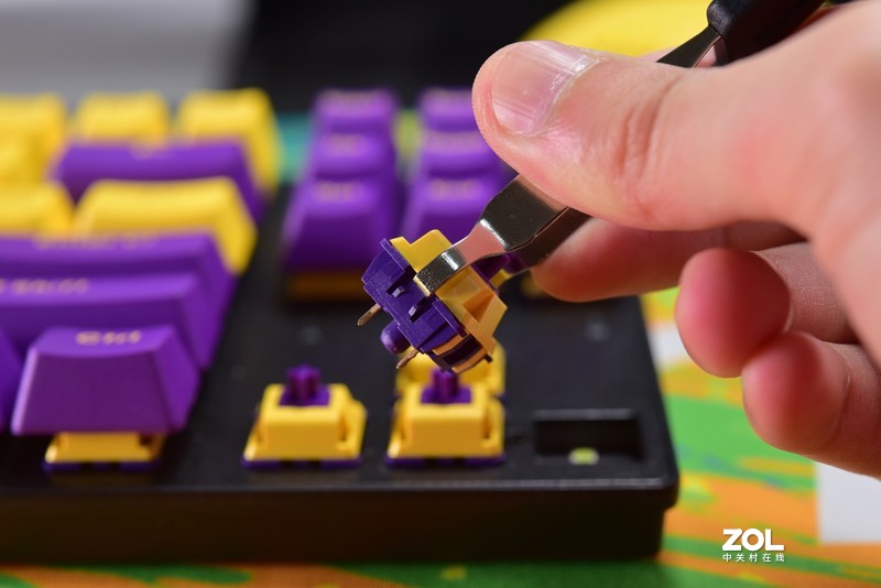 机械键盘DIY，有手就行 ▎全方位自定义的达尔优A87全插拔定制轴机械键盘