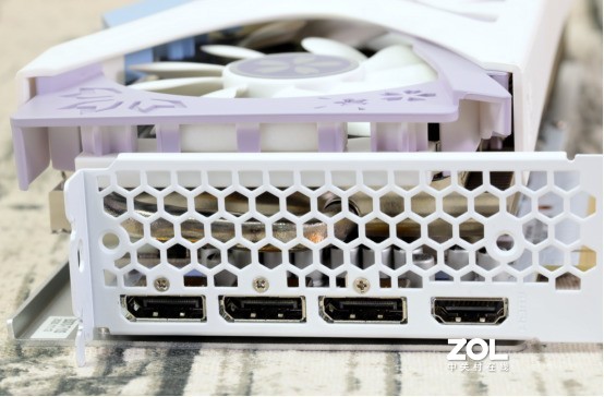 【血赚】好看就完事了？盈通RTX3070樱瞳花嫁简评针不戳！