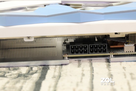 【血赚】好看就完事了？盈通RTX3070樱瞳花嫁简评针不戳！