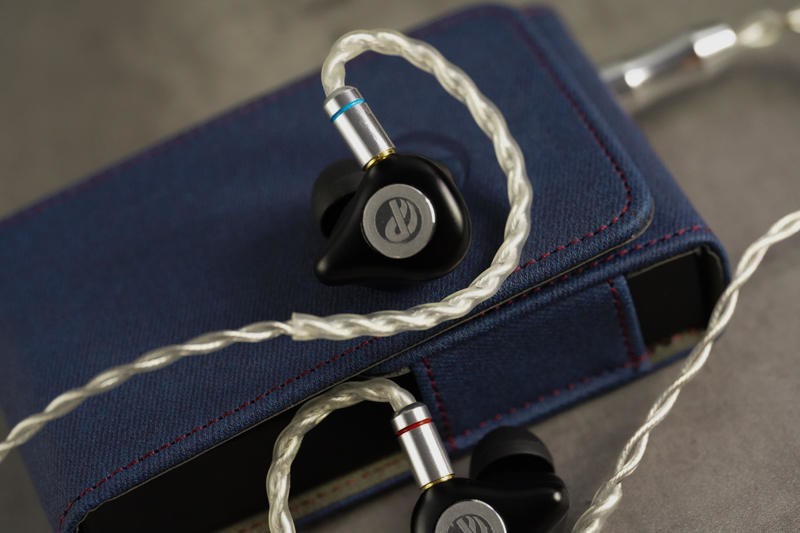 德森瑞DTR+播放器和Tender I 平板Hifi耳塞试听小记