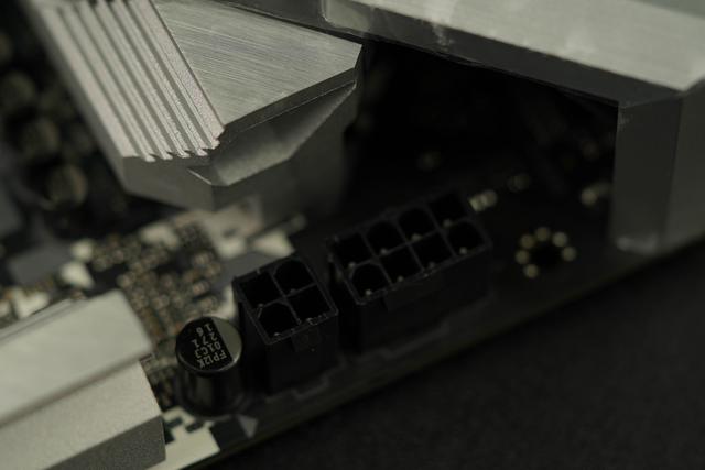 3900X+华擎B550M钢铁传奇 简易超频分享