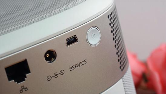 坚果J9深度体验：足不出户就能看大屏，观影效果令人震撼