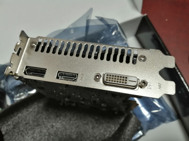 幻影的爱妻3770k旧主机，压轴戏，显卡插主板，合奏一曲《鲁大师跑分》