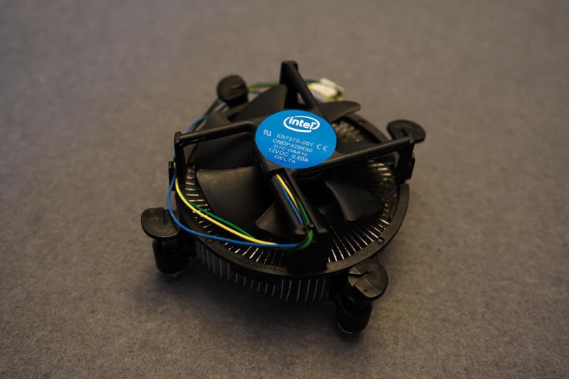 小黄鱼2700元入手电脑主机，办公兼娱乐还不戳