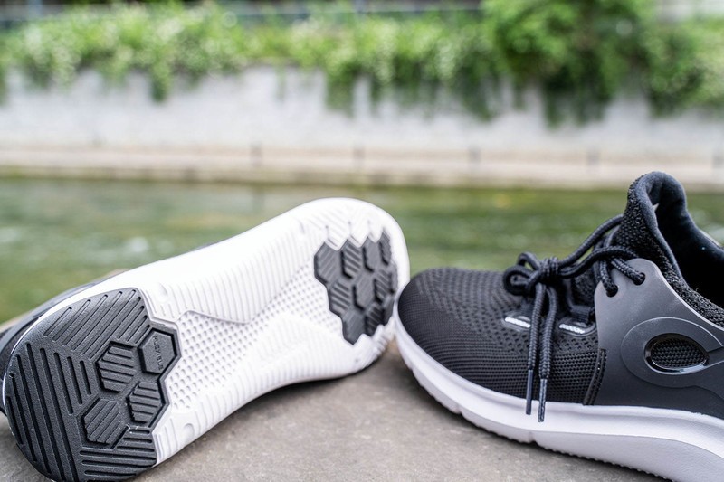 买啥耐克，看看这款百元轻运动跑鞋——咕咚5k跑鞋体验