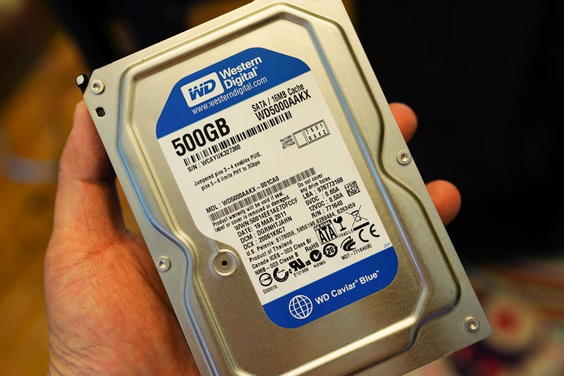 小黄鱼2700元入手电脑主机，办公兼娱乐还不戳