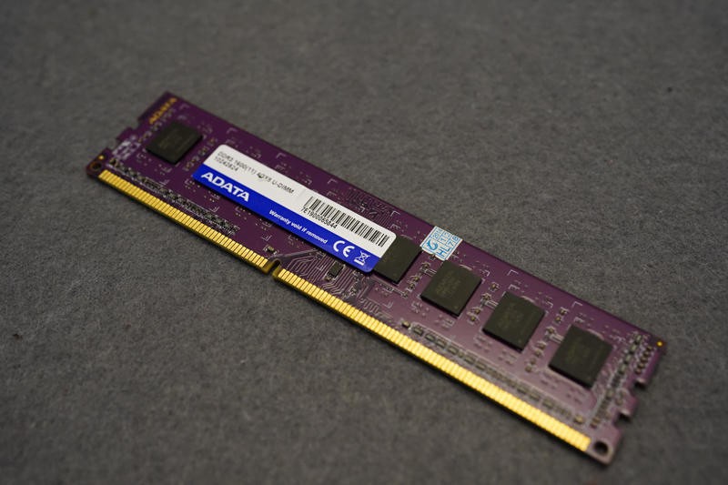 小黄鱼2700元入手电脑主机，办公兼娱乐还不戳