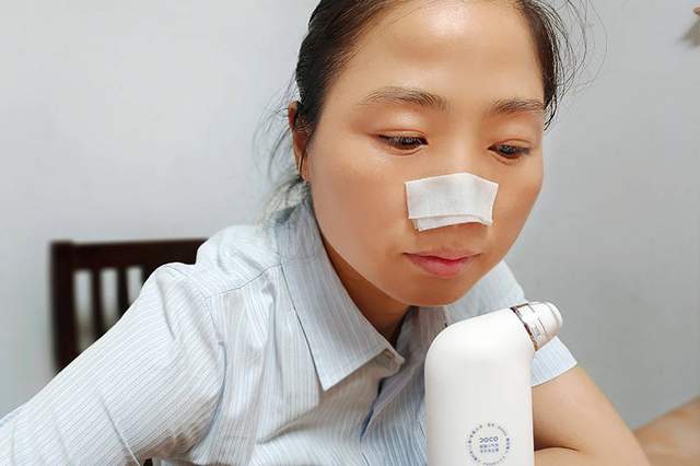 DOCO超微小气泡毛孔吸尘器：黑头不再有，面部更精致