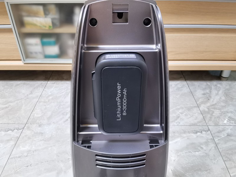 扫和拖终于合体，轻松干掉扫地机器人，吉米X8速干洗地机深度评测