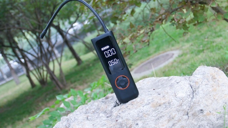 便携强劲，摆脱线材束缚！骑记P1充气宝体验