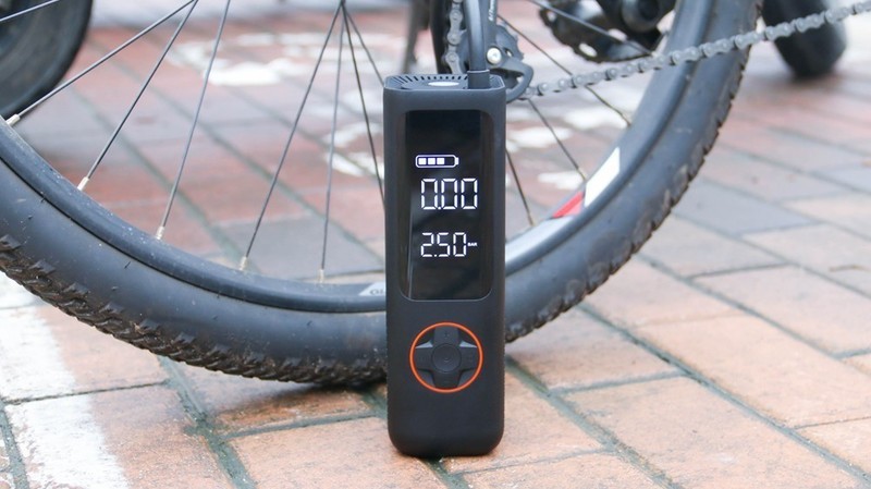 便携强劲，摆脱线材束缚！骑记P1充气宝体验