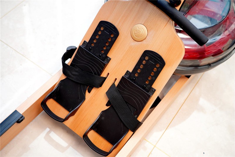 入手老罗推荐的划船机，发现这个时间使用正合适。