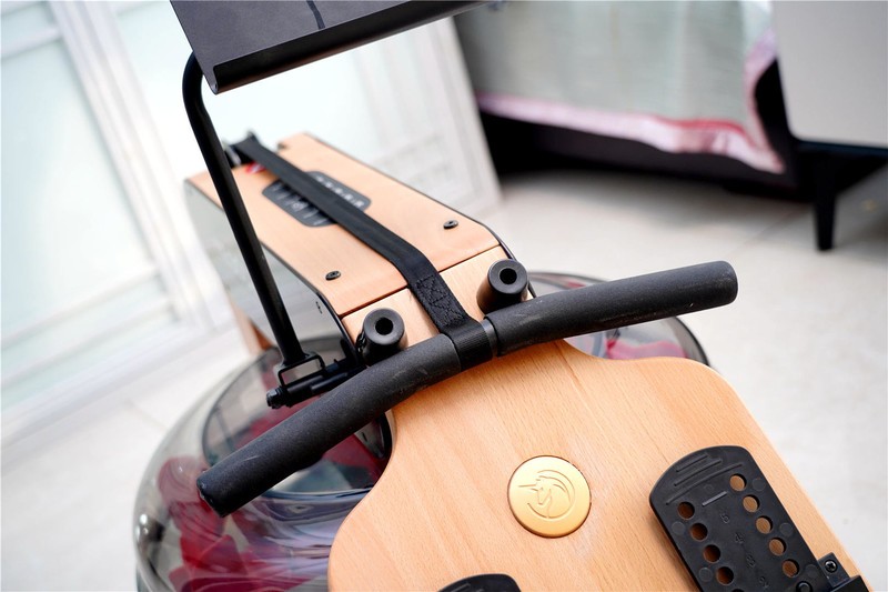 入手老罗推荐的划船机，发现这个时间使用正合适。