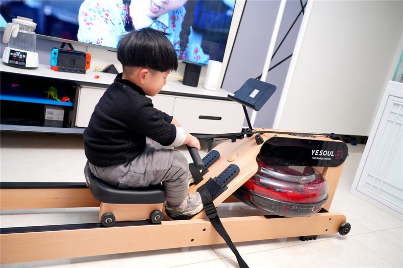 入手老罗推荐的划船机，发现这个时间使用正合适。