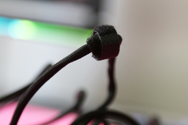 重新定义游戏鼠标：海盗船Sabre RGB Pro圣剑专业版游戏鼠标体验