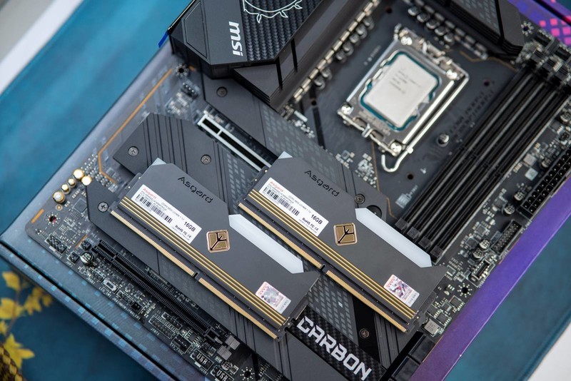 阿斯加特DDR5内存评测，12代平台2条也能四通道