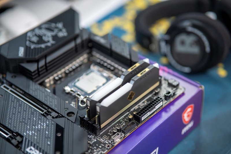 阿斯加特DDR5内存评测，12代平台2条也能四通道