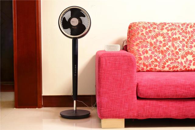 天猫精灵智能加持，360°循环送风除菌：美的智能空气循环评测！