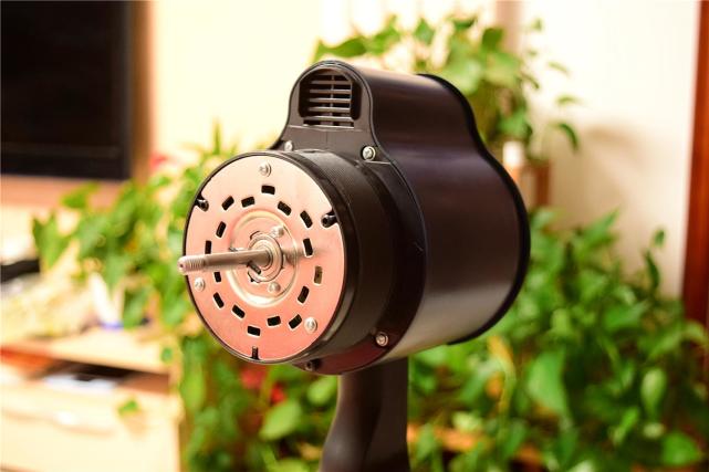 天猫精灵智能加持，360°循环送风除菌：美的智能空气循环评测！