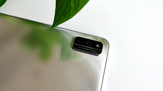 真的为选择纠结的人着急！选择荣耀平板V6就够了，何必纠结呢