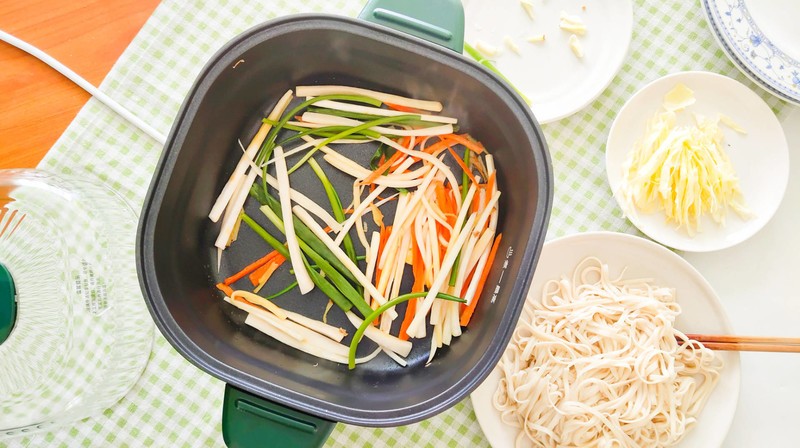 煎炒涮焖炸，一个它就够了，小巧随意放，东菱多功能空气炸锅体验